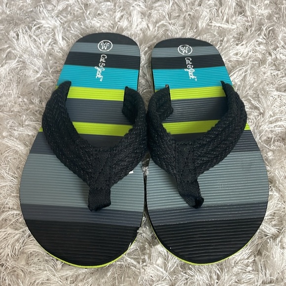 Boys Flip Flop Bundle - Size 2 / 3 - Picture 3 of 4